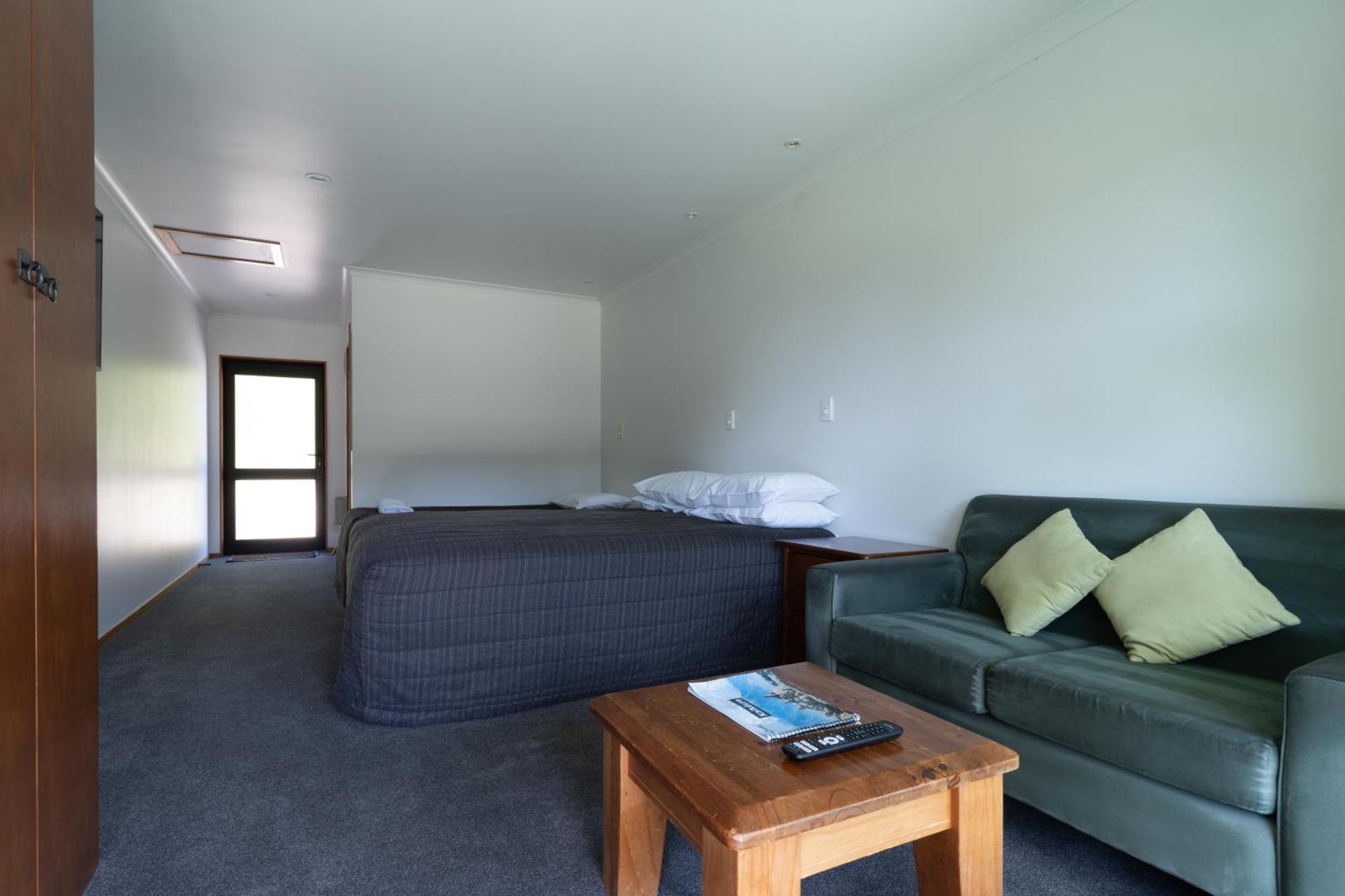 Donegal House Hotel Kaikoura Exterior foto